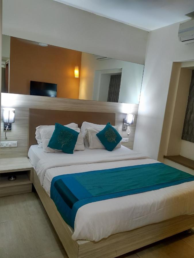 Apollo Guest House Mumbai Exterior photo