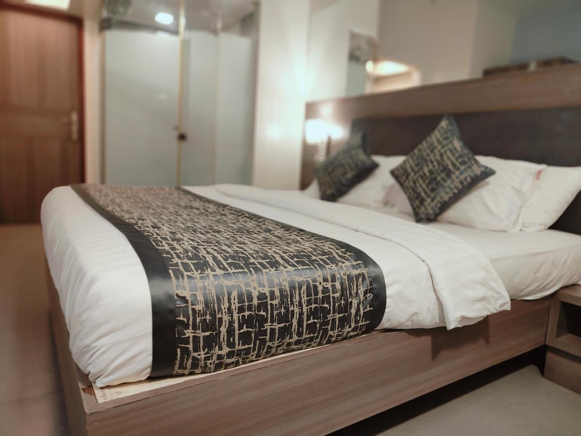 Apollo Guest House Mumbai Room photo